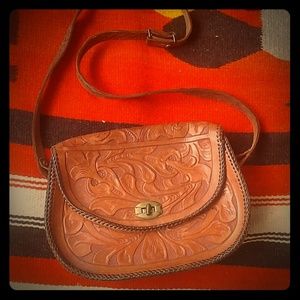 Vintage 70s hand tooled Mexican leather bag